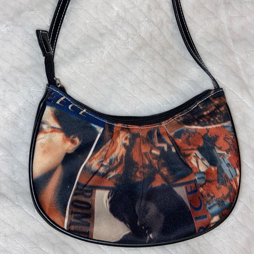 Magazine inspired shoulder bag